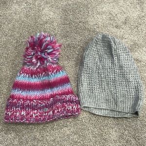 Lot of two hats
